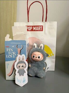 LABUBU PIN FOR LOVE W